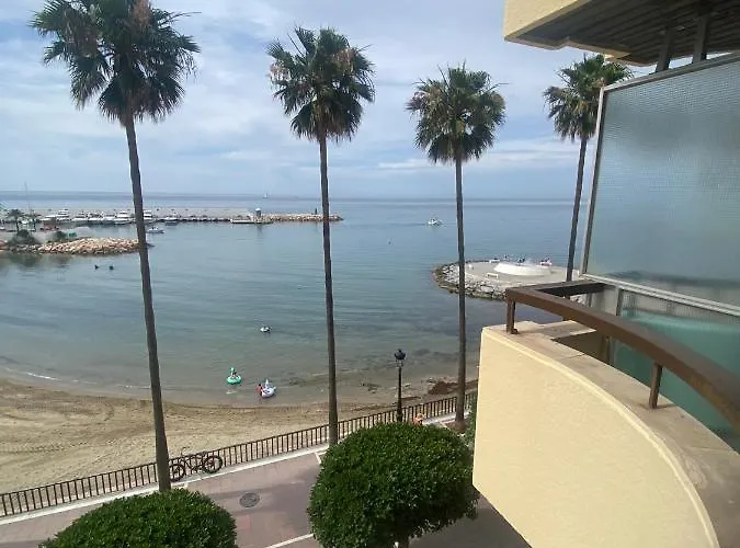 Homely Paseo Maritimo Edificio Eden Roc * 마르베야